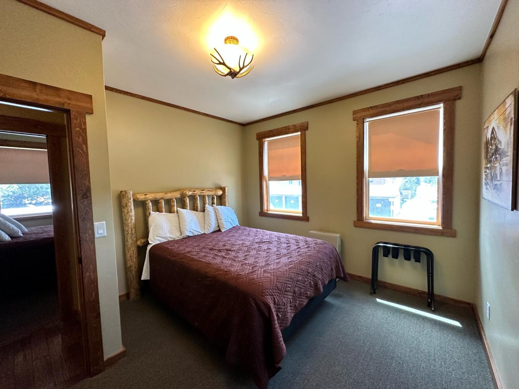 Yellowstone Cabins And Rv غرب يلوستون المظهر الخارجي الصورة